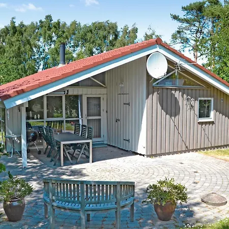 3 Bedroom Gorgeous In Holiday home Vejby